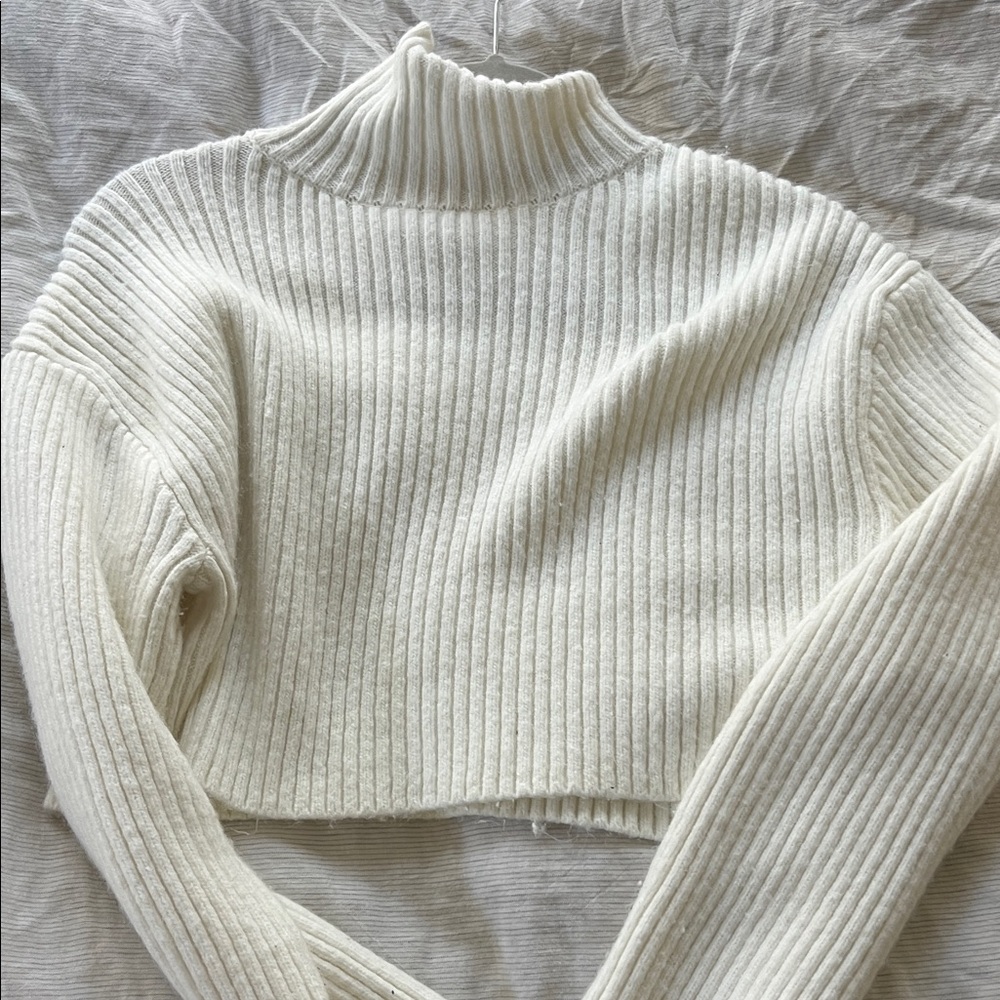 Cropped White  Ribbed Turtleneck Sweater